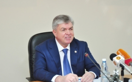 Наиль Магдеев призвал директоров школ критически проанализировать свою деятельность