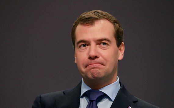 Медведев оценил расходы на внедрение tax free в России‍