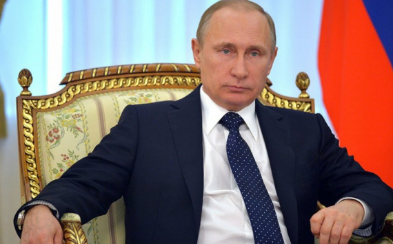 Владимир Путин подписал закон о налоговом режиме для самозанятых