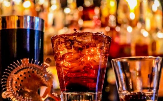 Ретейлеры остерегаются дефицита алкогольной продукции в России